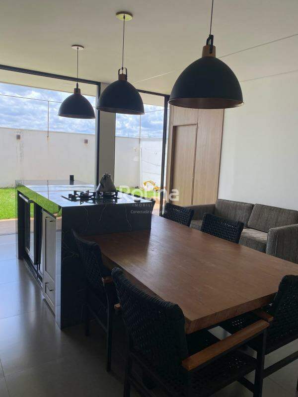 Casa à venda, 4 quartos em Uberlândia no bairro Jardim Patrícia no valor de R$ 960.000,00 - Rotina Imobiliária: 