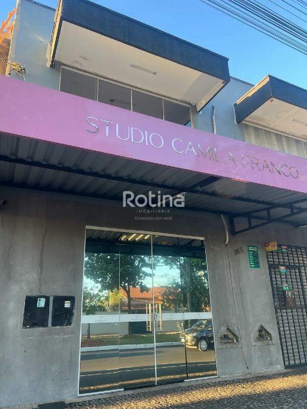 Sala para alugar, em Uberlândia no bairro Planalto no valor de R$ 850,00 - Rotina Imobiliária: 