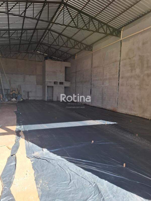 Galpão à venda, em Uberlândia no bairro Novo Mundo no valor de R$ 990.000,00 - Rotina Imobiliária: 