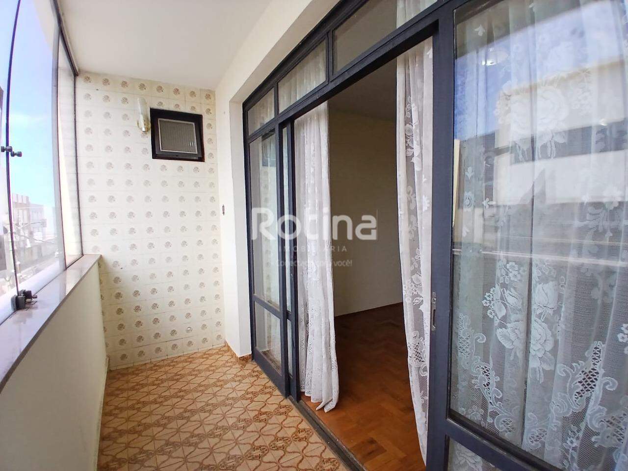 Apartamento para alugar, 4 quartos em Uberlândia no bairro Nossa Senhora Aparecida no valor de R$ 2.500,00 - Rotina Imobiliária: 