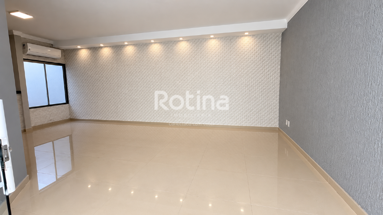 Casa à venda, 3 quartos em Uberlândia no bairro Novo Mundo no valor de R$ 1.050.000,00 - Rotina Imobiliária: 