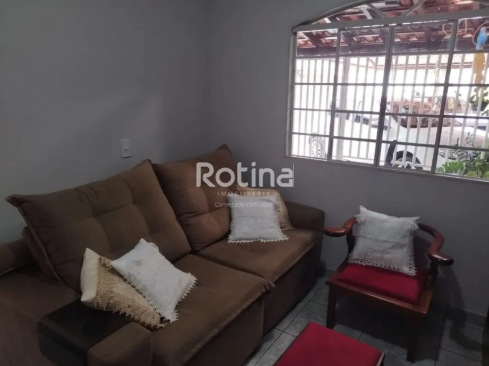 Casa à venda, 3 quartos em Uberlândia no bairro Santa Rosa no valor de R$ 450.000,00 - Rotina Imobiliária: 