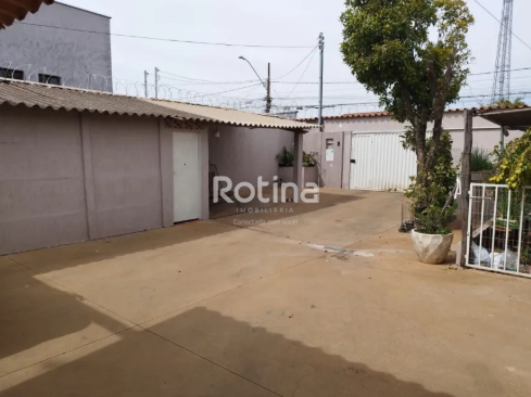 Casa à venda, 3 quartos em Uberlândia no bairro Santa Rosa no valor de R$ 450.000,00 - Rotina Imobiliária: 