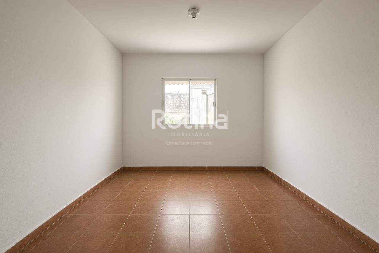 Casa à venda, 3 quartos em Uberlândia no bairro São Jorge no valor de R$ 350.000,00 - Rotina Imobiliária: 