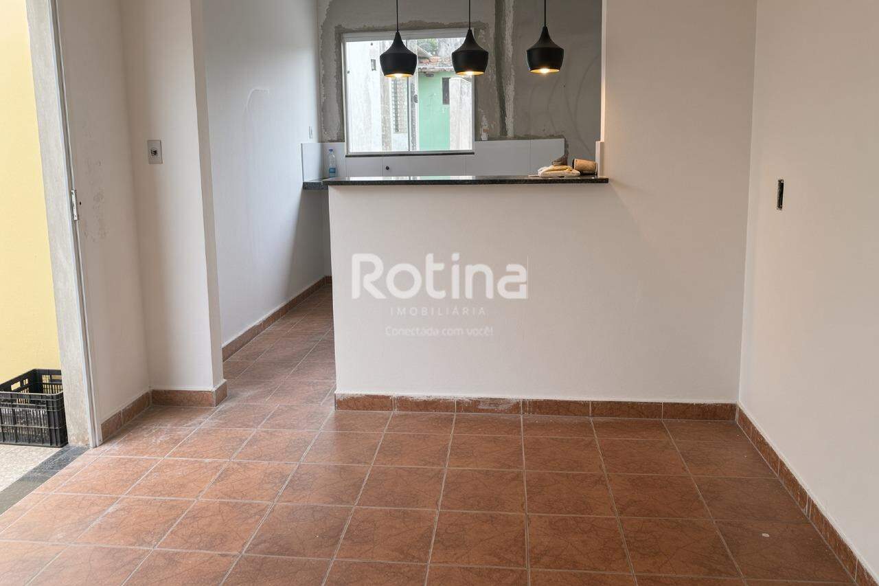 Casa à venda, 3 quartos em Uberlândia no bairro São Jorge no valor de R$ 350.000,00 - Rotina Imobiliária: 