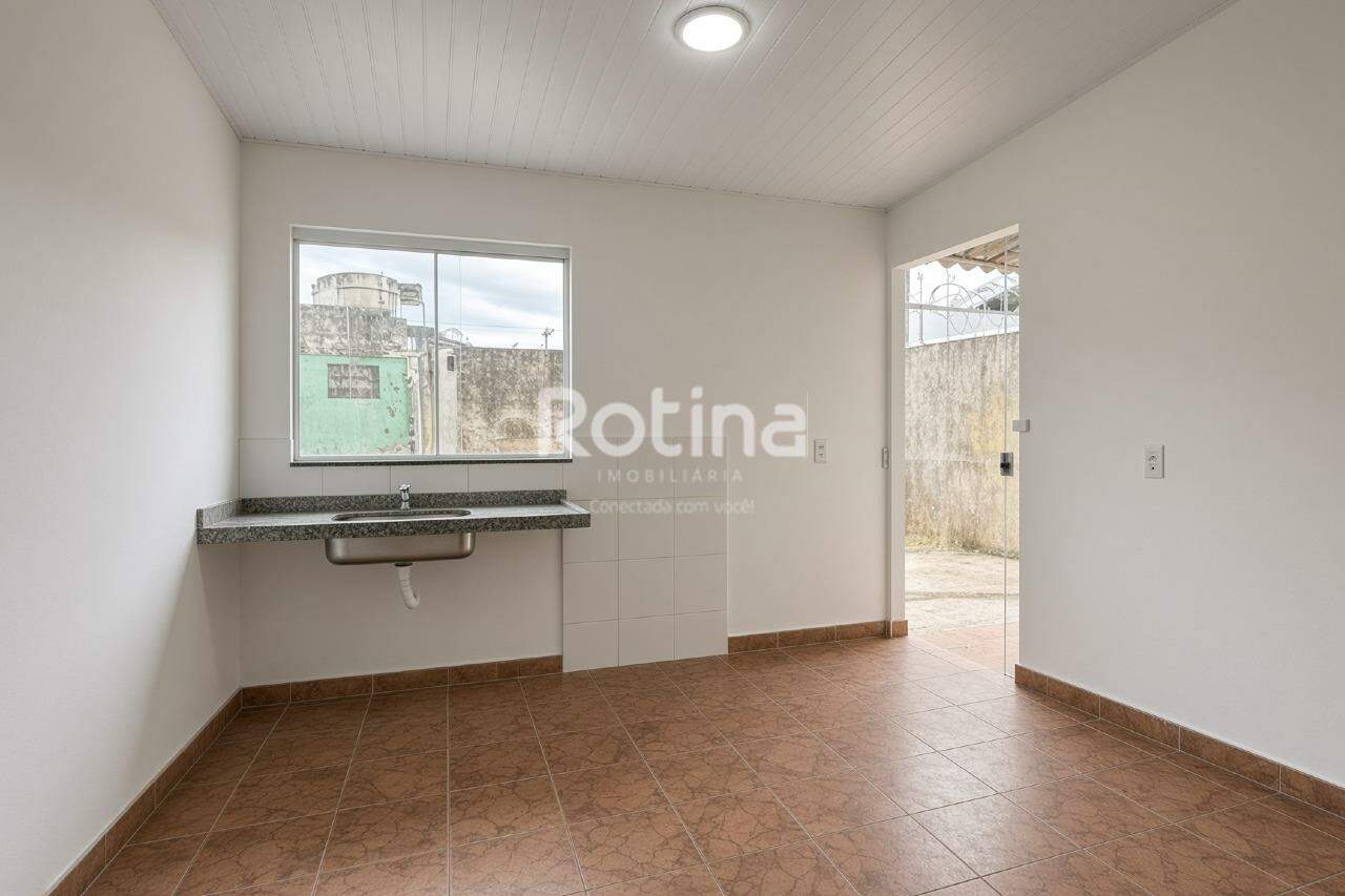 Casa à venda, 3 quartos em Uberlândia no bairro São Jorge no valor de R$ 350.000,00 - Rotina Imobiliária: 