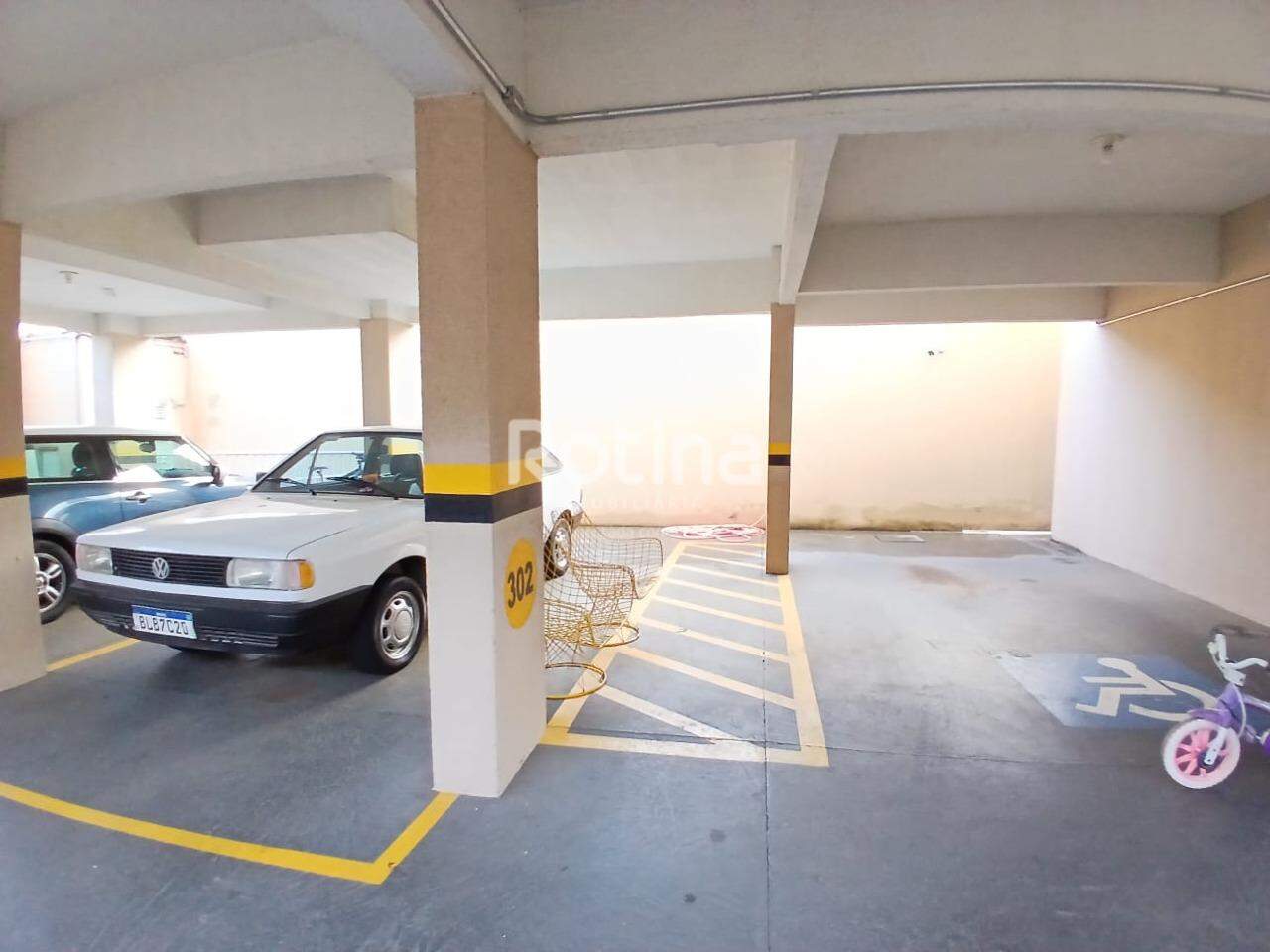 Cobertura para alugar, 3 quartos em Uberlândia no bairro Tibery no valor de R$ 4.800,00 - Rotina Imobiliária: 