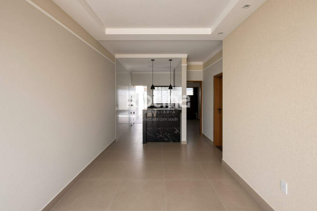 Casa à venda, 2 quartos em Uberlândia no bairro Jardim Canaã no valor de R$ 259.900,00 - Rotina Imobiliária: 