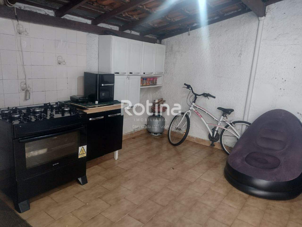 Casa à venda, 2 quartos em Uberlândia no bairro Nossa Senhora Aparecida no valor de R$ 410.000,00 - Rotina Imobiliária: 