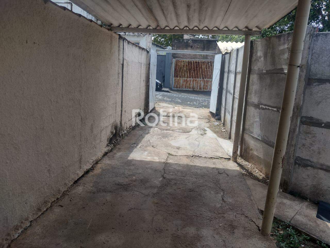 Casa à venda, 2 quartos em Uberlândia no bairro Nossa Senhora Aparecida no valor de R$ 410.000,00 - Rotina Imobiliária: 
