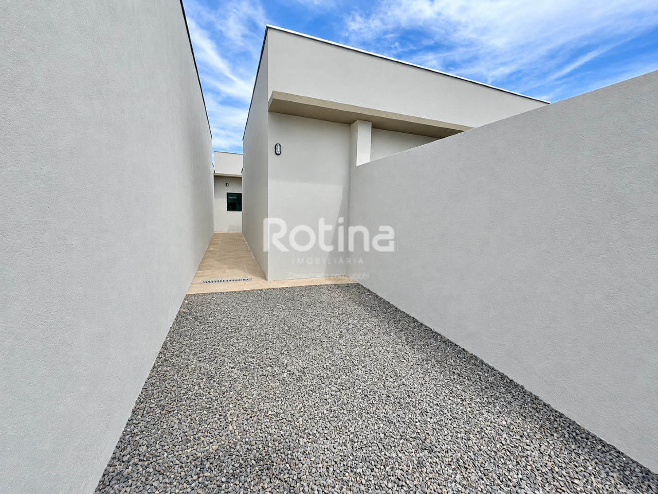 Casa à venda, 2 quartos em Uberlândia no bairro Shopping Park no valor de R$ 280.000,00 - Rotina Imobiliária: 