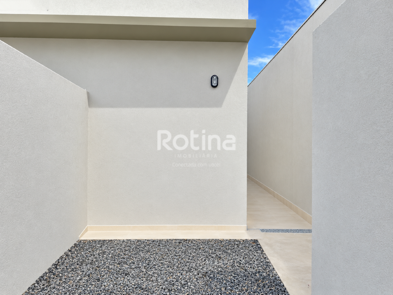 Casa à venda, 2 quartos em Uberlândia no bairro Shopping Park no valor de R$ 280.000,00 - Rotina Imobiliária: 