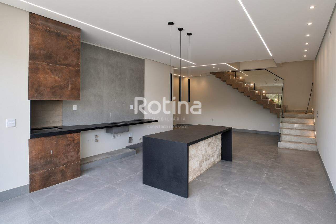 Casa à venda, 3 quartos em Uberlândia no bairro Granja Marileusa no valor de R$ 1.690.000,00 - Rotina Imobiliária: 