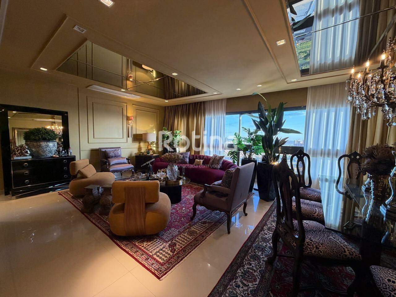 Apartamento à venda, 3 quartos em Uberlândia no bairro Jardim Karaíba no valor de R$ 3.500.000,00 - Rotina Imobiliária: 