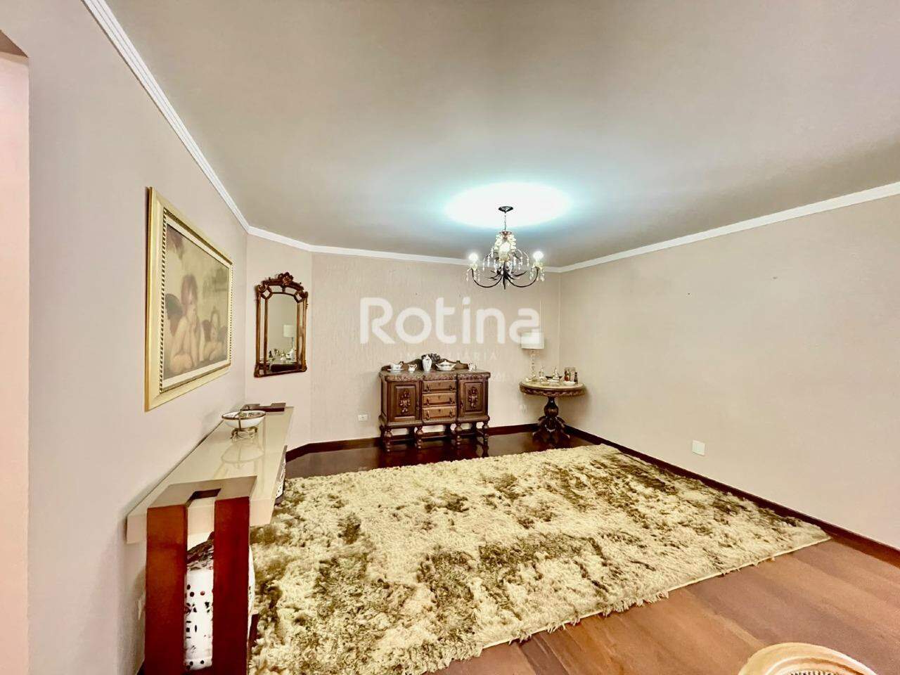 Apartamento à venda, 4 quartos em Uberlândia no bairro Fundinho no valor de R$ 1.900.000,00 - Rotina Imobiliária: 