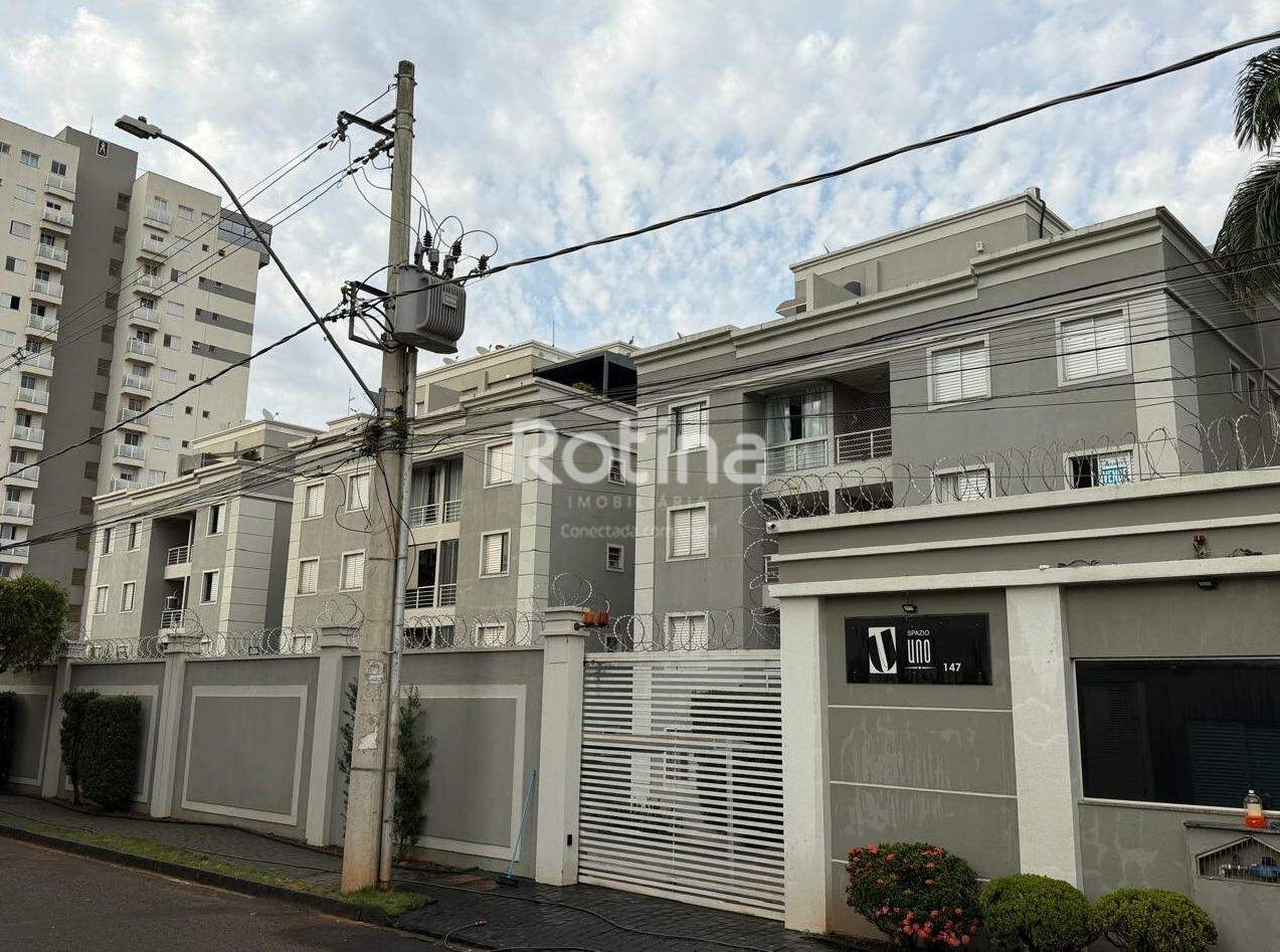 Apartamento para alugar, 3 quartos em Uberlândia no bairro Patrimônio no valor de R$ 2.600,00 - Rotina Imobiliária: 