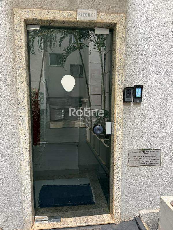 Apartamento para alugar, 3 quartos em Uberlândia no bairro Patrimônio no valor de R$ 2.600,00 - Rotina Imobiliária: 