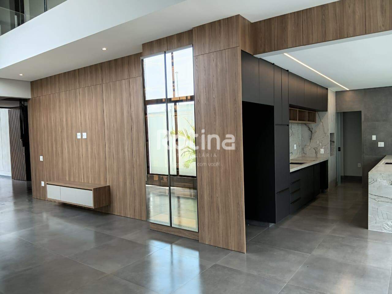 Casa Condomínio Fechado à venda, em Uberlândia no bairro Granja Marileusa no valor de R$ 4.250.000,00 - Rotina Imobiliária: 