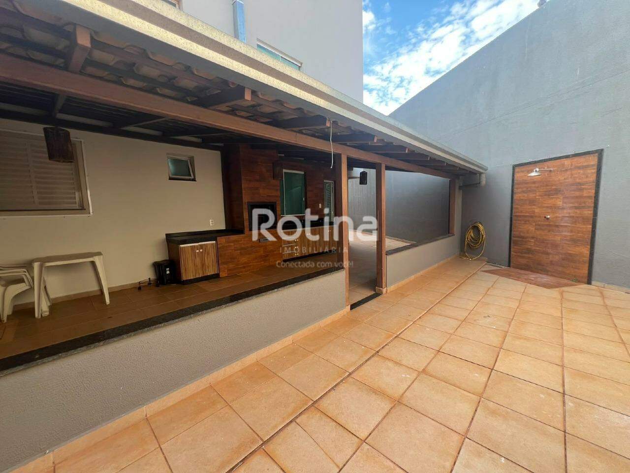 Apartamento à venda, 2 quartos em Uberlândia no bairro Presidente Roosevelt no valor de R$ 370.000,00 - Rotina Imobiliária: 