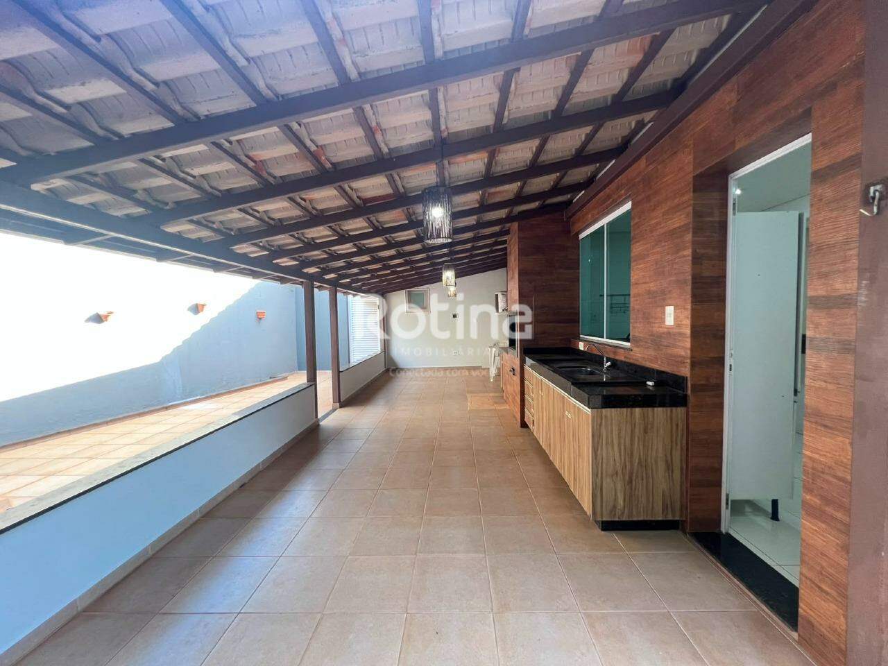 Apartamento à venda, 2 quartos em Uberlândia no bairro Presidente Roosevelt no valor de R$ 370.000,00 - Rotina Imobiliária: 