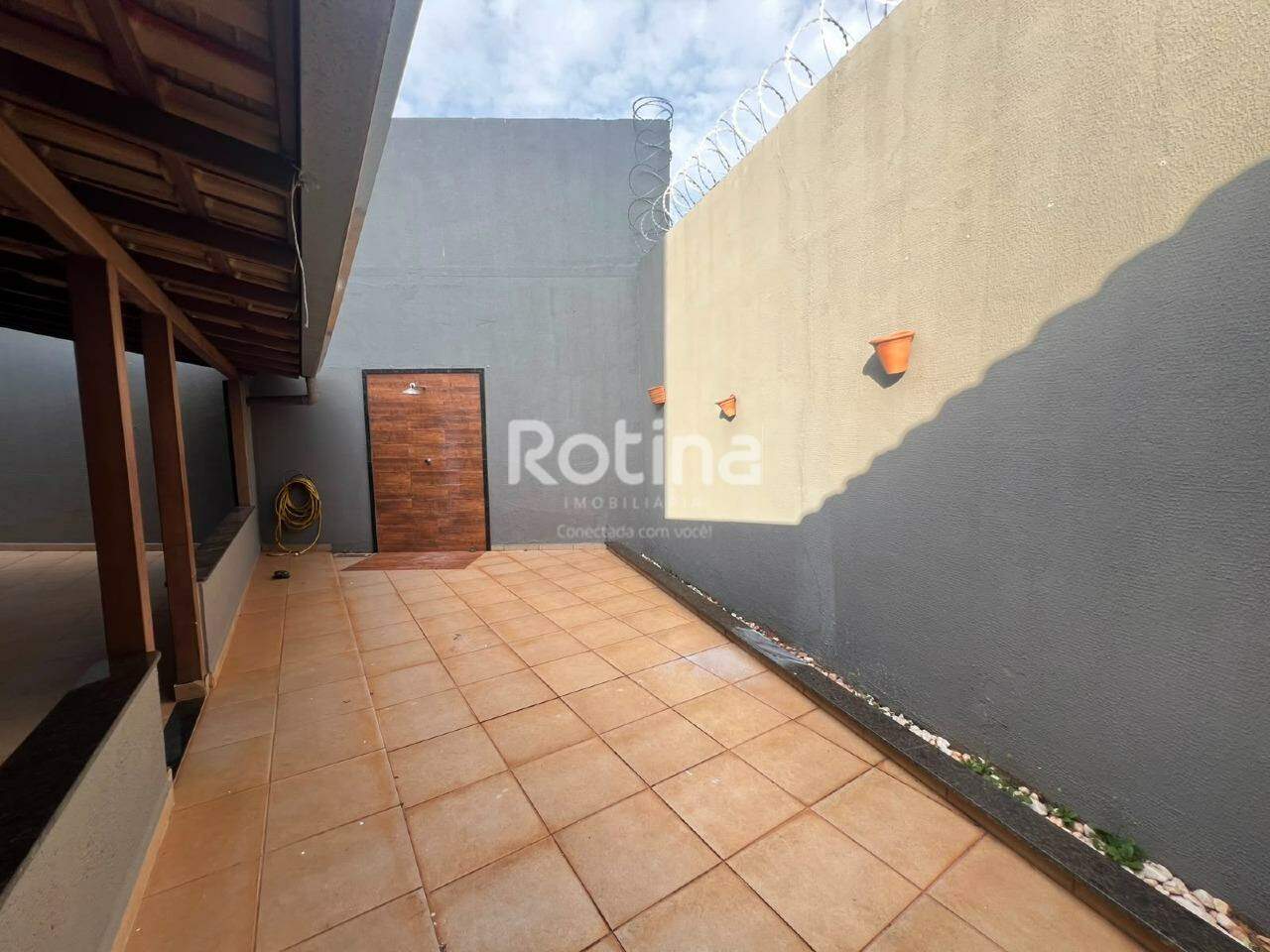 Apartamento à venda, 2 quartos em Uberlândia no bairro Presidente Roosevelt no valor de R$ 370.000,00 - Rotina Imobiliária: 