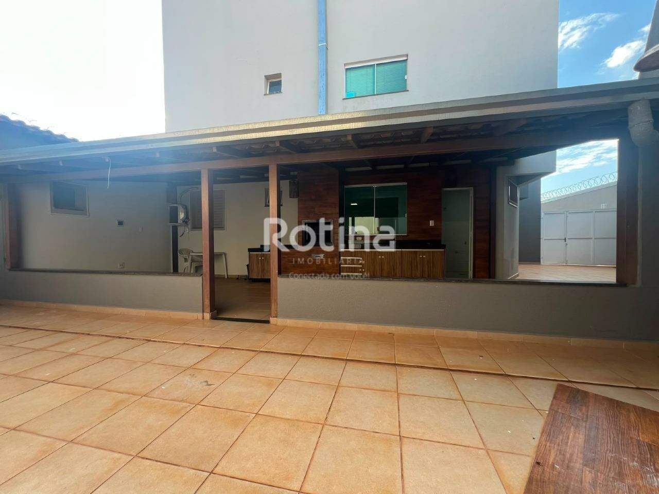 Apartamento à venda, 2 quartos em Uberlândia no bairro Presidente Roosevelt no valor de R$ 370.000,00 - Rotina Imobiliária: 