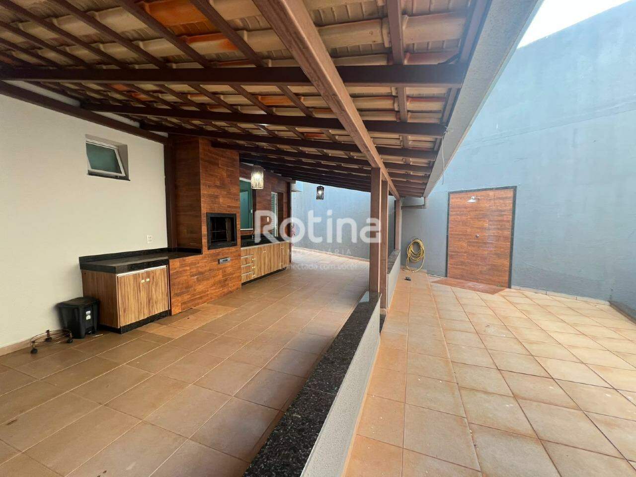 Apartamento à venda, 2 quartos em Uberlândia no bairro Presidente Roosevelt no valor de R$ 370.000,00 - Rotina Imobiliária: 