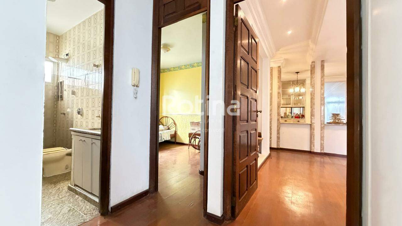 Casa Comercial à venda, 3 quartos em Uberlândia no bairro Centro no valor de R$ 1.000.000,00 - Rotina Imobiliária: 