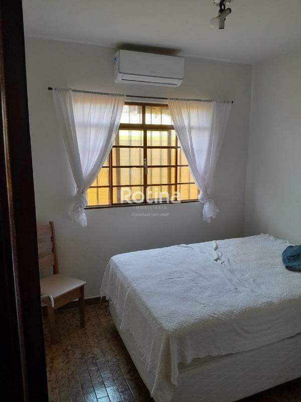 Casa à venda, 3 quartos em Uberlândia no bairro Osvaldo Rezende no valor de R$ 800.000,00 - Rotina Imobiliária: 