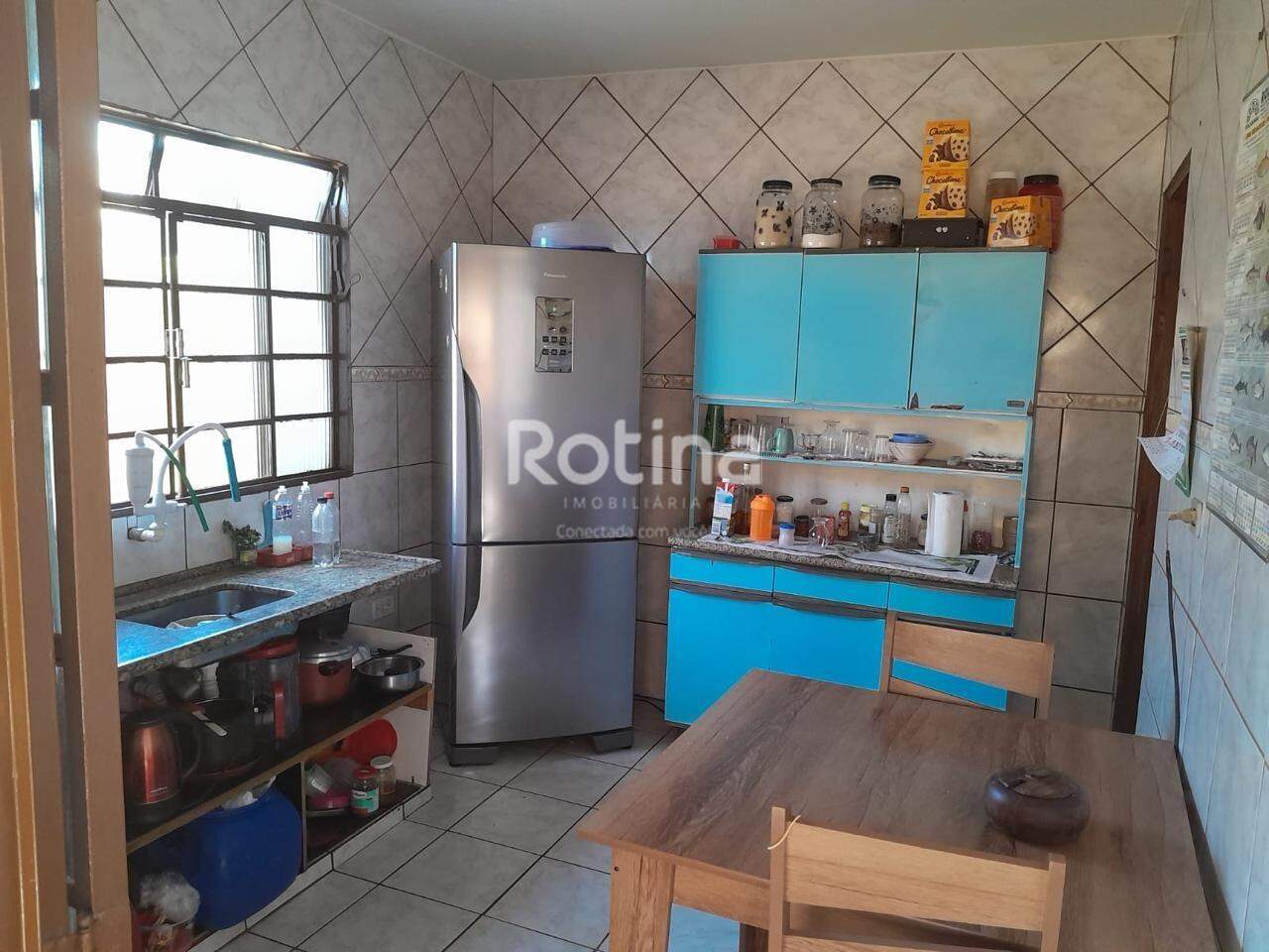 Casa à venda, 3 quartos em Uberlândia no bairro Osvaldo Rezende no valor de R$ 800.000,00 - Rotina Imobiliária: 