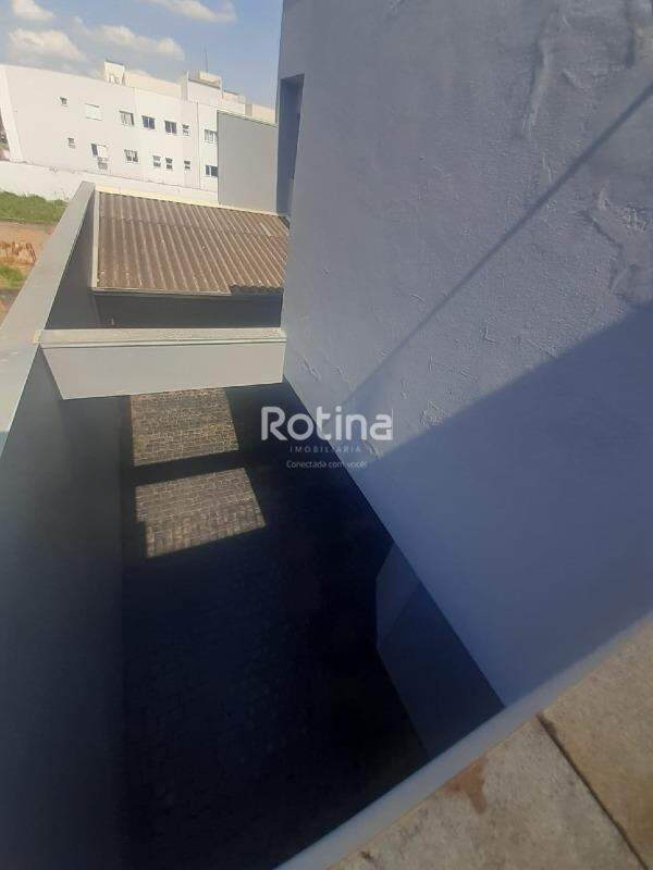 Prédio Inteiro à venda, 3 quartos em Uberlândia no bairro Umuarama no valor de R$ 2.150.000,00 - Rotina Imobiliária: 