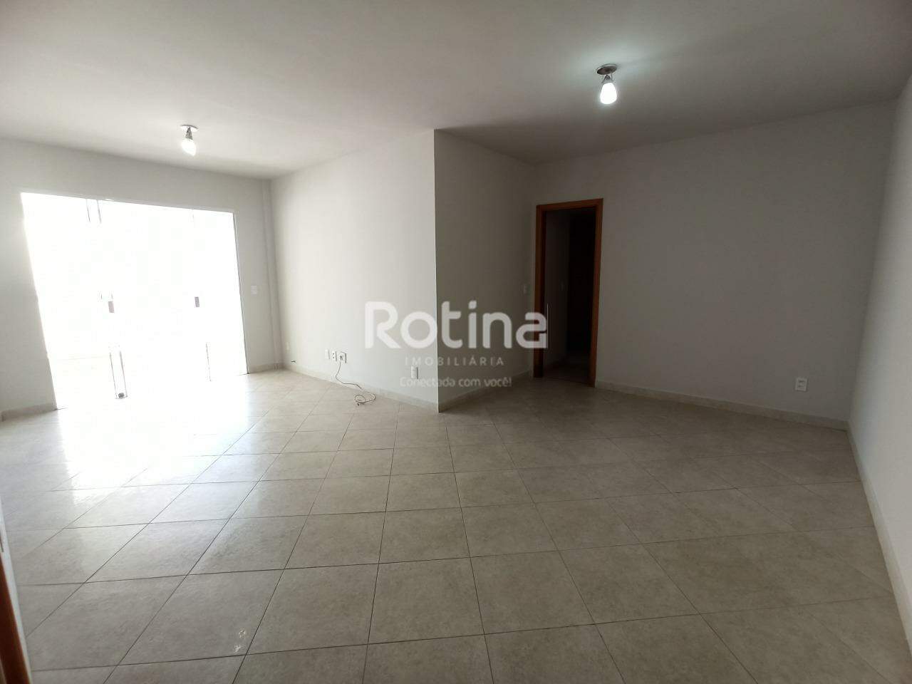 Apartamento para alugar, 3 quartos em Uberlândia no bairro Centro no valor de R$ 3.500,00 - Rotina Imobiliária: 