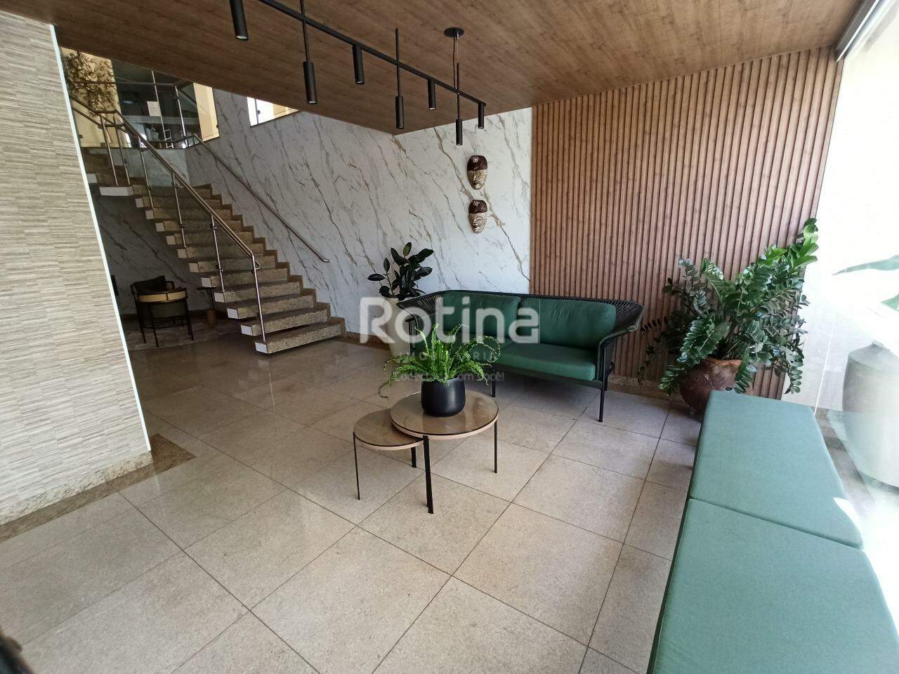 Apartamento para alugar, 3 quartos em Uberlândia no bairro Centro no valor de R$ 3.500,00 - Rotina Imobiliária: 