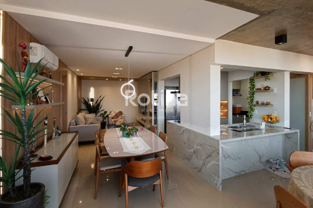 Apartamento à venda, 3 quartos em Uberlândia no bairro Santa Mônica no valor de R$ 1.440.000,00 - Rotina Imobiliária: 