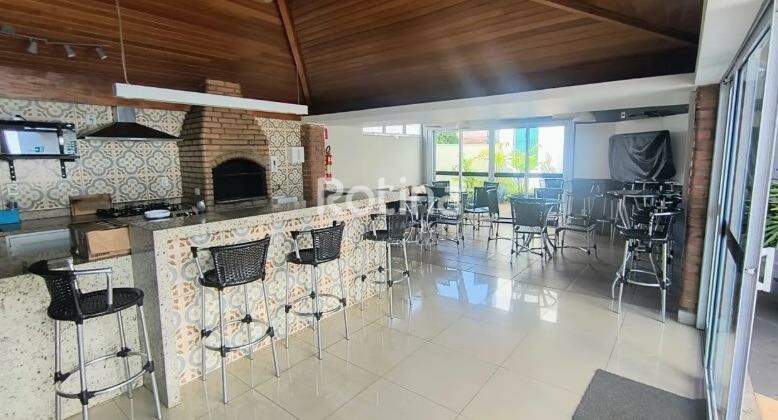 Apartamento para alugar, 3 quartos em Uberlândia no bairro Santa Mônica no valor de R$ 5.000,00 - Rotina Imobiliária: 