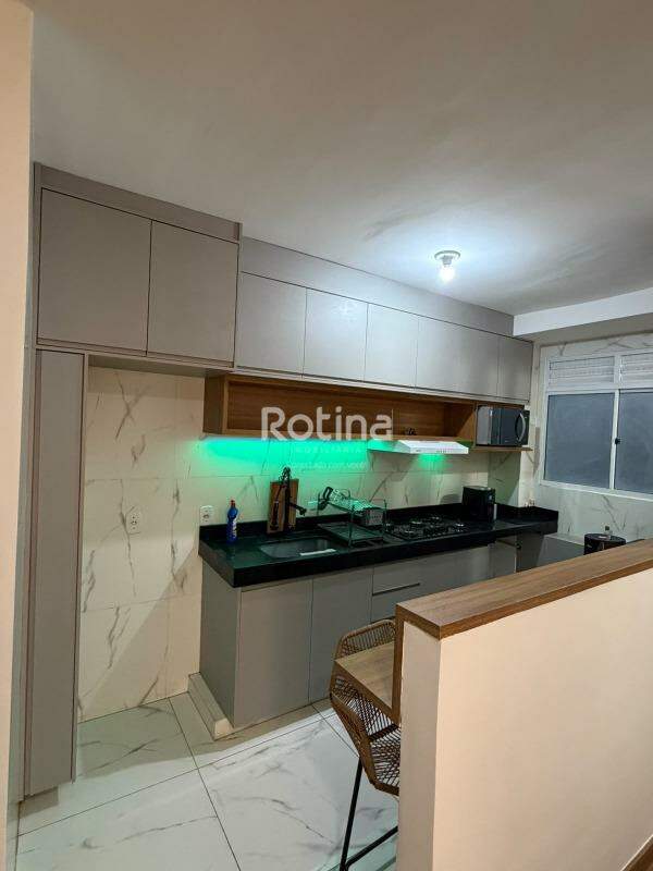 Apartamento para alugar, 2 quartos em Uberlândia no bairro Martins no valor de R$ 2.800,00 - Rotina Imobiliária: 