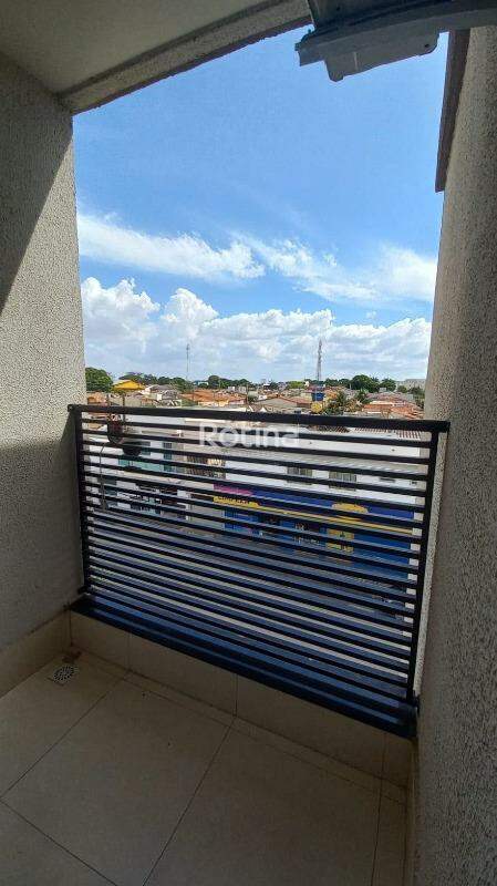 Apartamento para alugar, 2 quartos em Uberlândia no bairro Residencial Viviane no valor de R$ 2.800,00 - Rotina Imobiliária: 