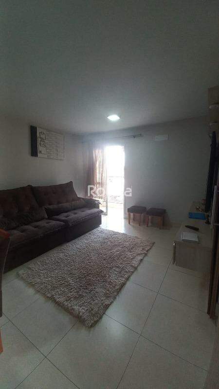 Apartamento para alugar, 2 quartos em Uberlândia no bairro Residencial Viviane no valor de R$ 2.800,00 - Rotina Imobiliária: 
