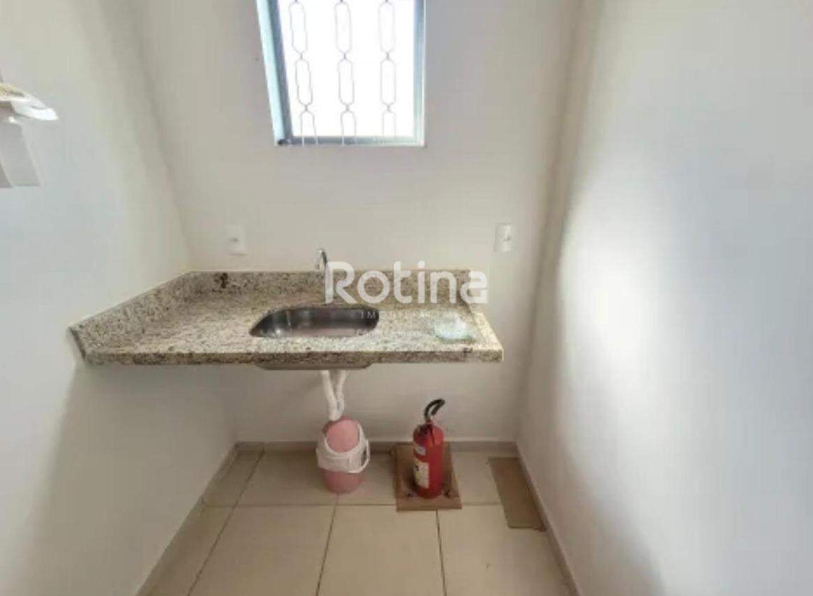 Comercial para alugar, em Uberlândia no bairro Jardim Europa no valor de R$ 2.600,00 - Rotina Imobiliária: 