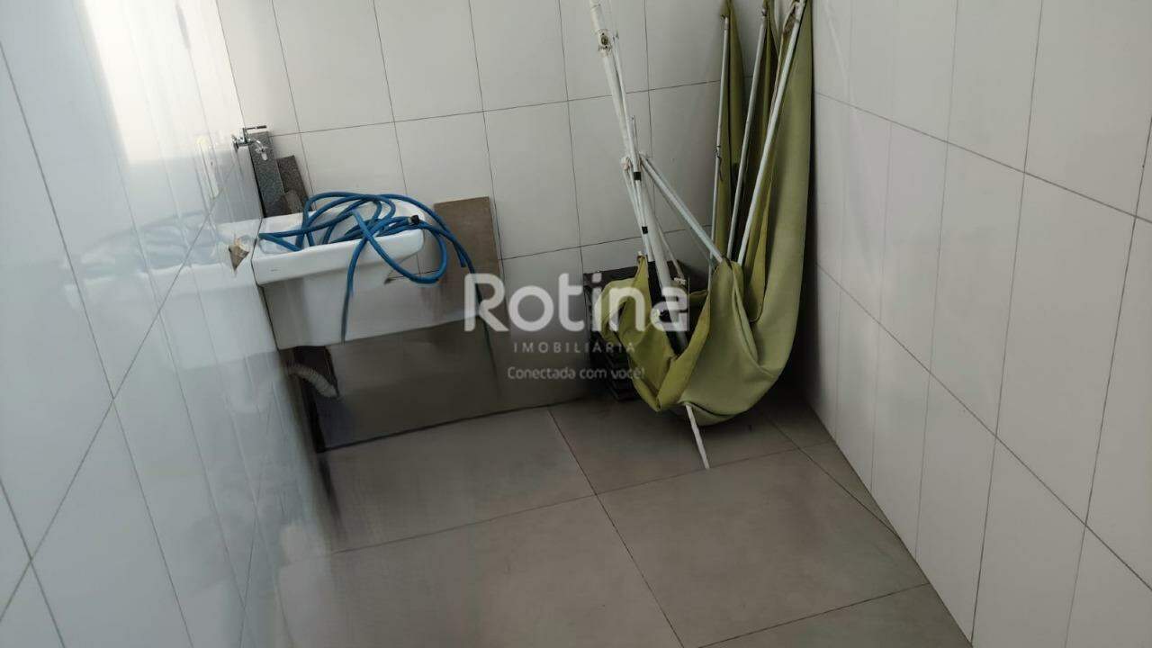 Loja para alugar, em Uberlândia no bairro Chácaras Rancho Alegre no valor de R$ 3.500,00 - Rotina Imobiliária: 