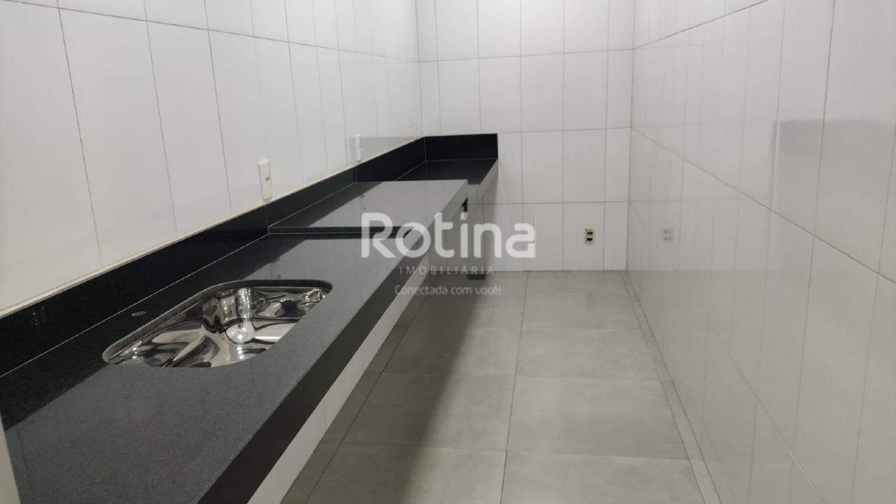 Loja para alugar, em Uberlândia no bairro Monte Hebron no valor de R$ 3.600,00 - Rotina Imobiliária: 