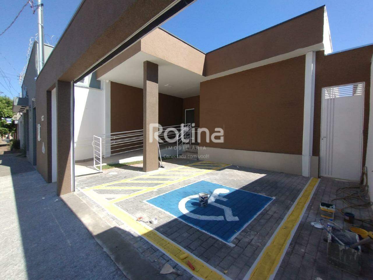 Casa Comercial para alugar, em Uberlândia no bairro Osvaldo Rezende no valor de R$ 10.000,00 - Rotina Imobiliária: 