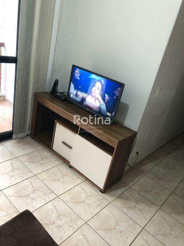 Apartamento à venda, 3 quartos em Uberlândia no bairro Santa Mônica no valor de R$ 320.000,00 - Rotina Imobiliária: 