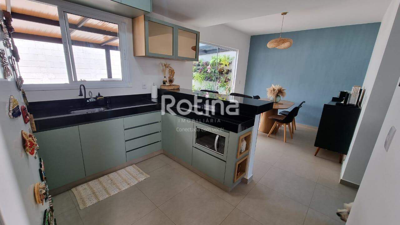 Casa Condomínio Fechado para alugar, 3 quartos em Uberlândia no bairro Bosque dos Buritis no valor de R$ 4.500,00 - Rotina Imobiliária: 