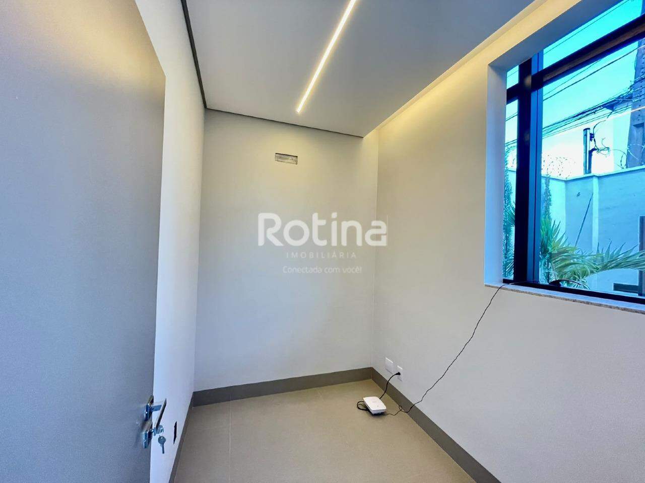 Casa à venda, 3 quartos em Uberlândia no bairro Novo Mundo no valor de R$ 1.490.000,00 - Rotina Imobiliária: 