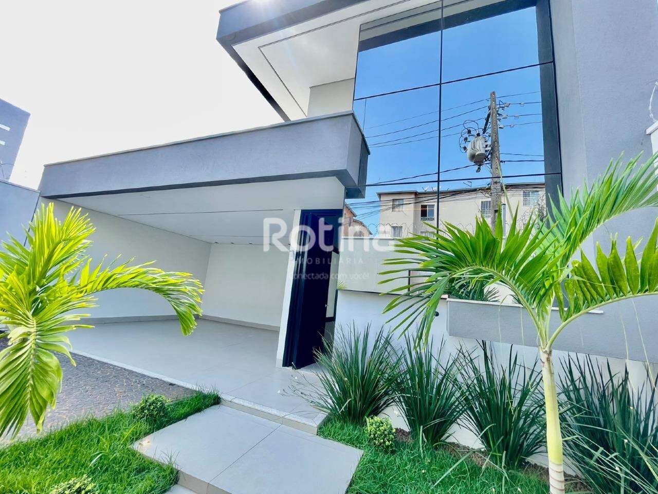 Casa à venda, 3 quartos em Uberlândia no bairro Novo Mundo no valor de R$ 1.490.000,00 - Rotina Imobiliária: 