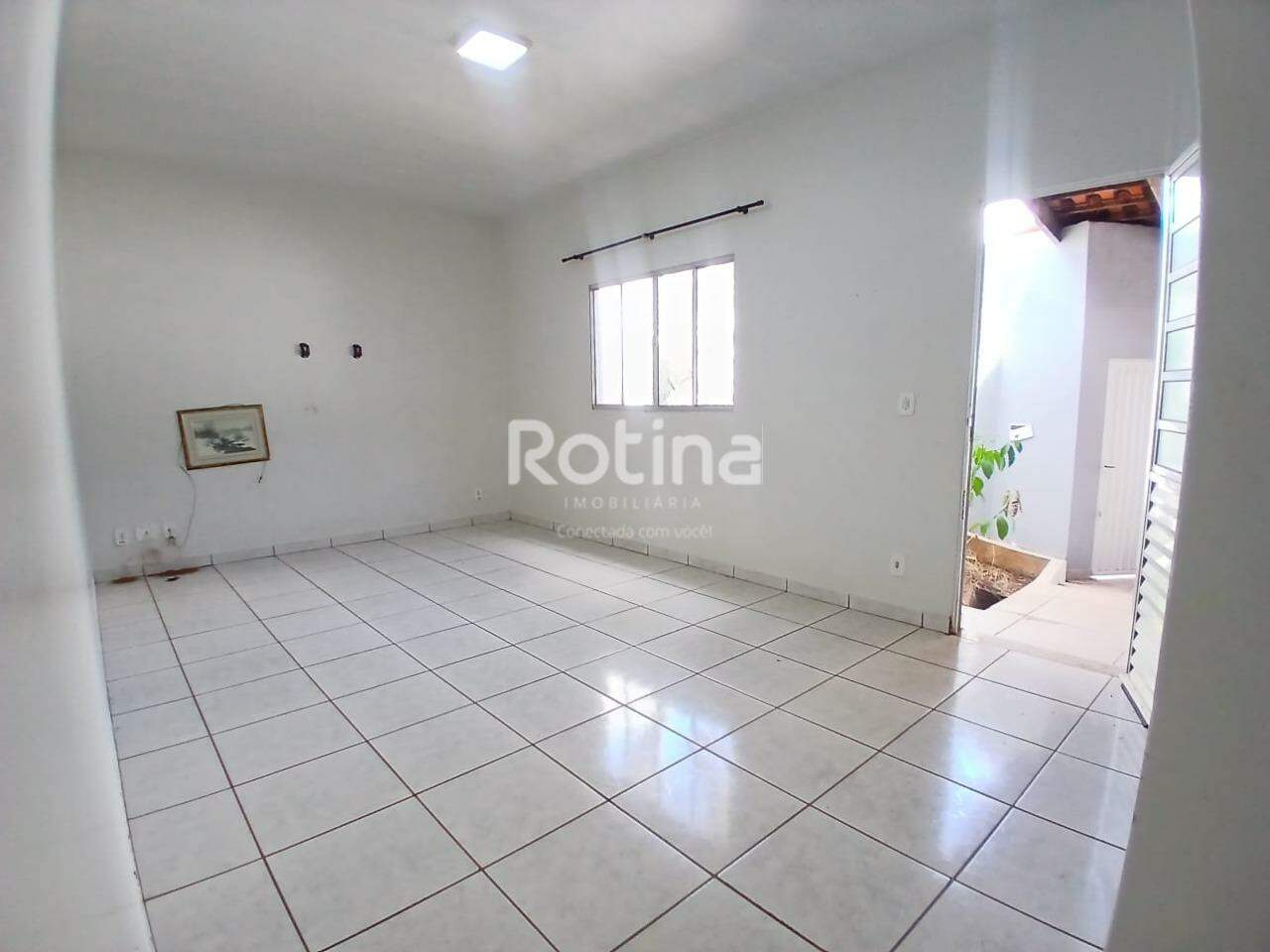 Casa para alugar, 3 quartos em Uberlândia no bairro Jardim Europa no valor de R$ 2.400,00 - Rotina Imobiliária: 