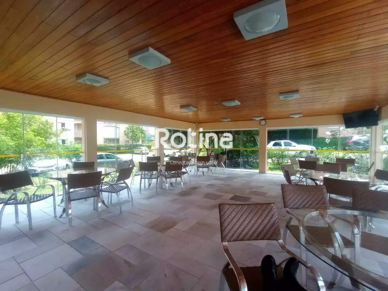 Apartamento à venda, 3 quartos em Uberlândia no bairro Santa Mônica no valor de R$ 400.000,00 - Rotina Imobiliária: 
