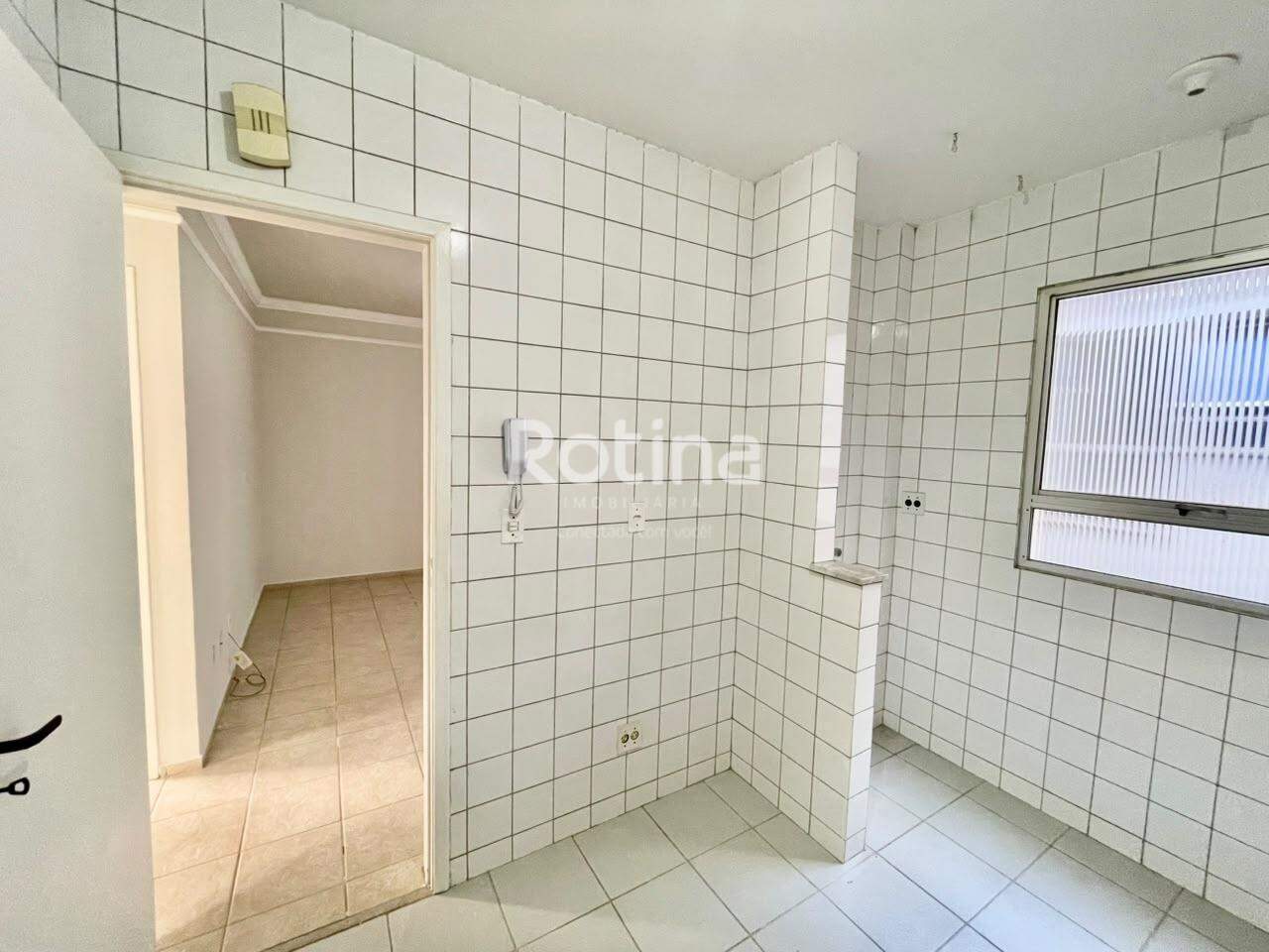 Apartamento à venda, 2 quartos em Uberlândia no bairro Cazeca no valor de R$ 240.000,00 - Rotina Imobiliária: 