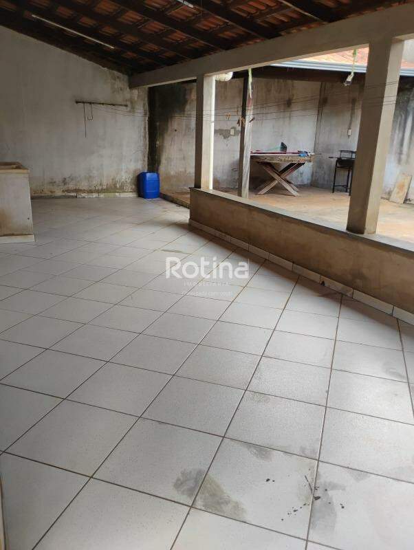 Casa à venda, 3 quartos em Uberlândia no bairro São Jorge no valor de R$ 560.000,00 - Rotina Imobiliária: 